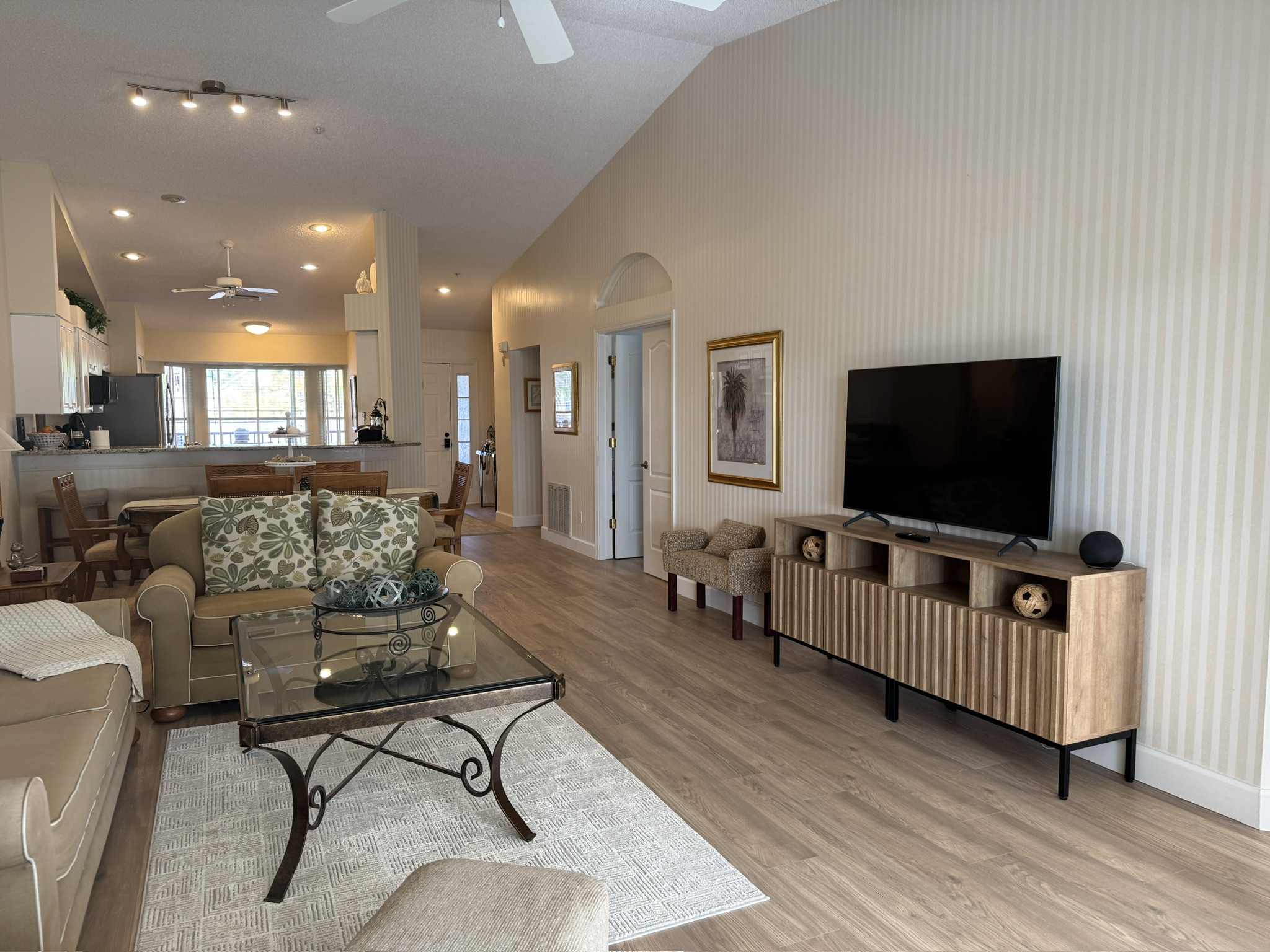 Listing# 142 Property Photo