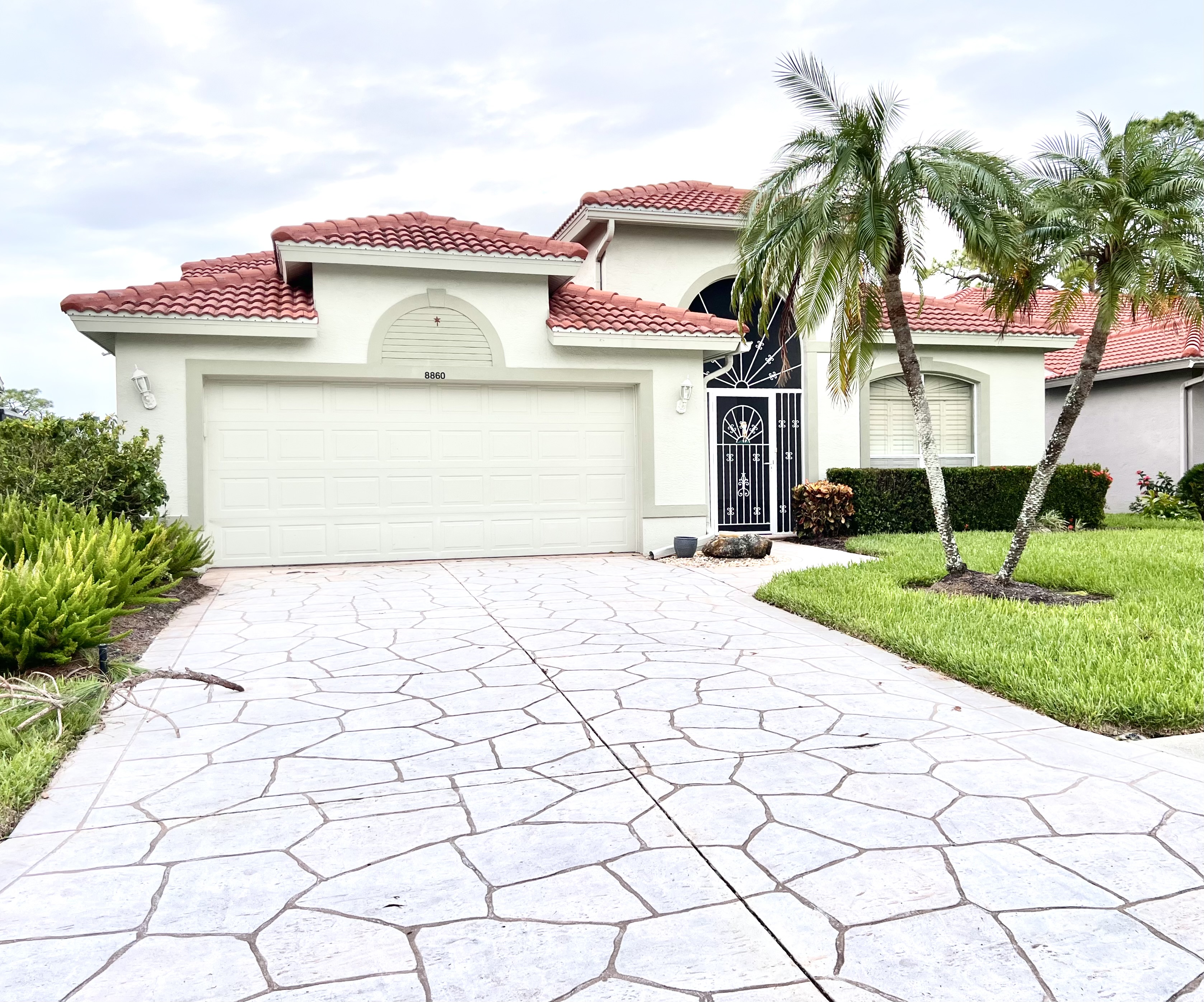 Listing# 175 Property Photo